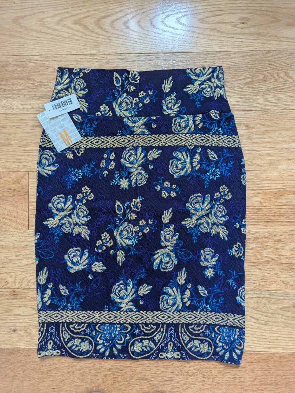 LulaRoe Cassie Skirt Size Medium